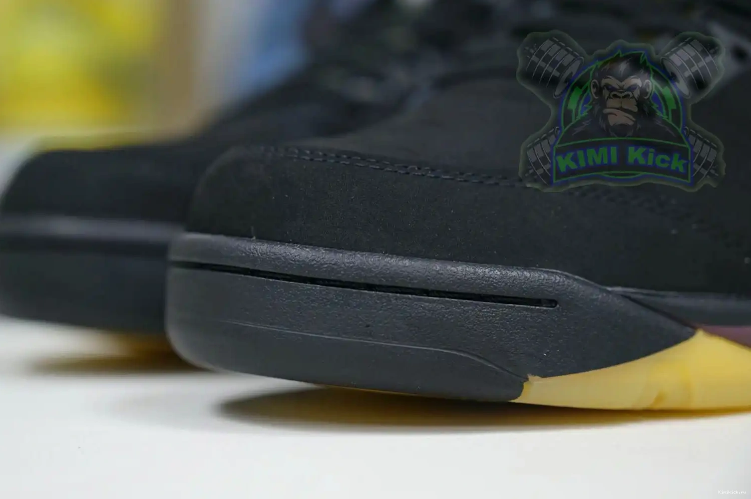 x MANIÉRE 5 Jordan Kimikick A Air MA 0510